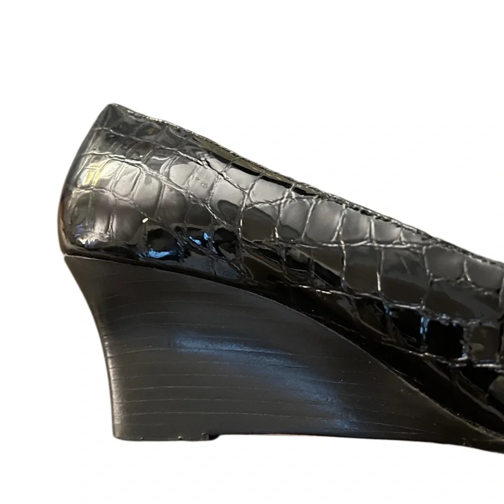 Brighton Womans Black Leather Croc Low Pumps 10M
